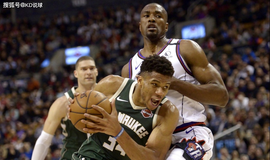 NG大舞台-凯恩连续二十场比赛得分超过败北，雄鹿挑战极限！的简单介绍