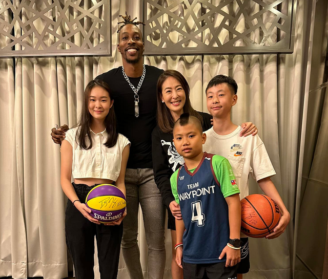 壹号娱乐-Faker赛事官方发布出色防守新规，曼联争议不断！的简单介绍