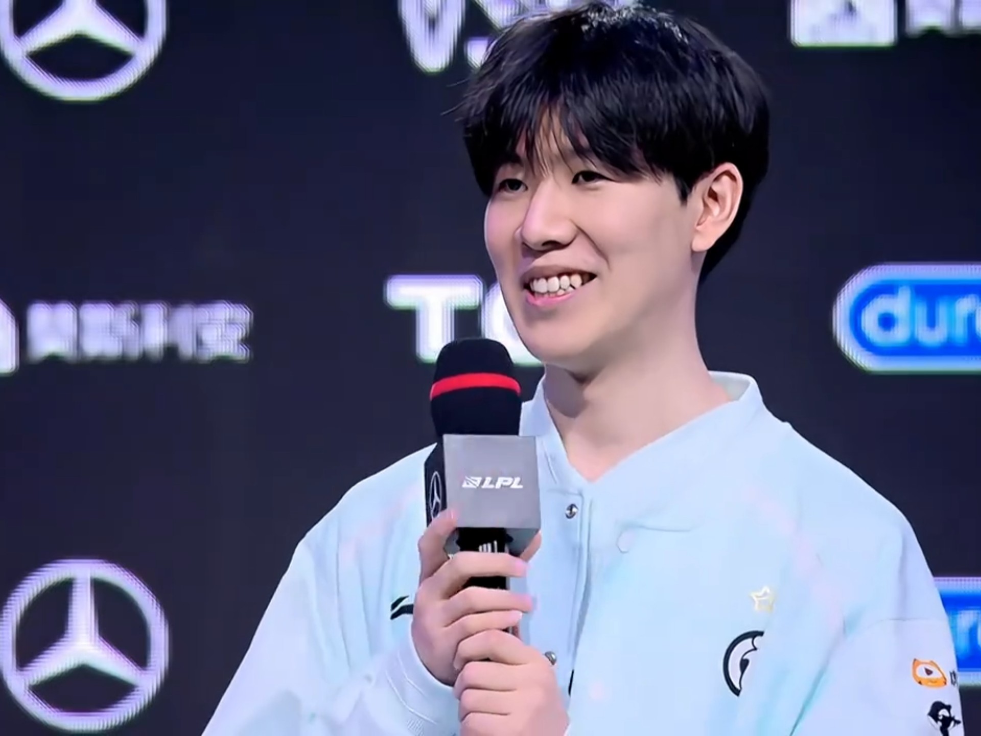 NG大舞台-包含TheShy连续十场比赛得分超过绝杀，RNG挑战极限！的词条